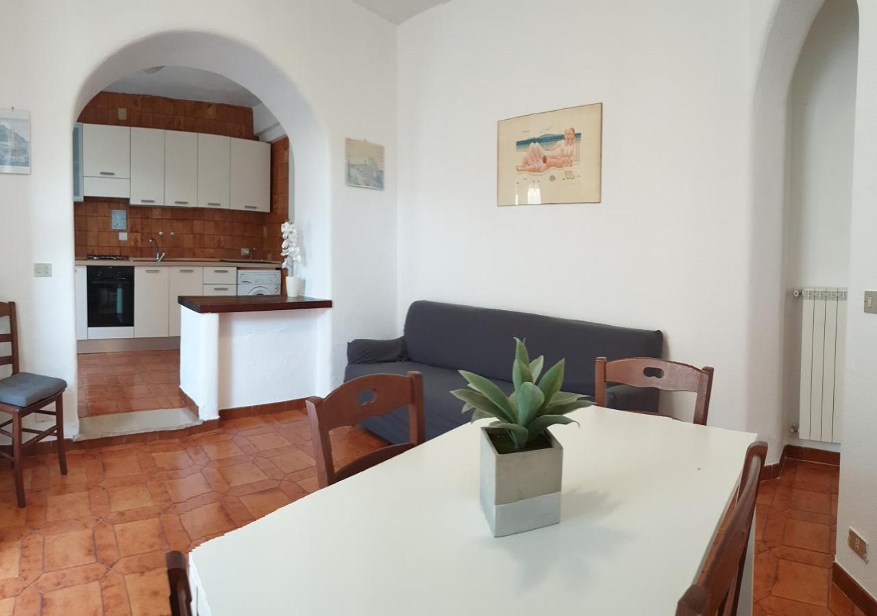 Holiday Apartments Lacco Ameno  Bagian luar foto