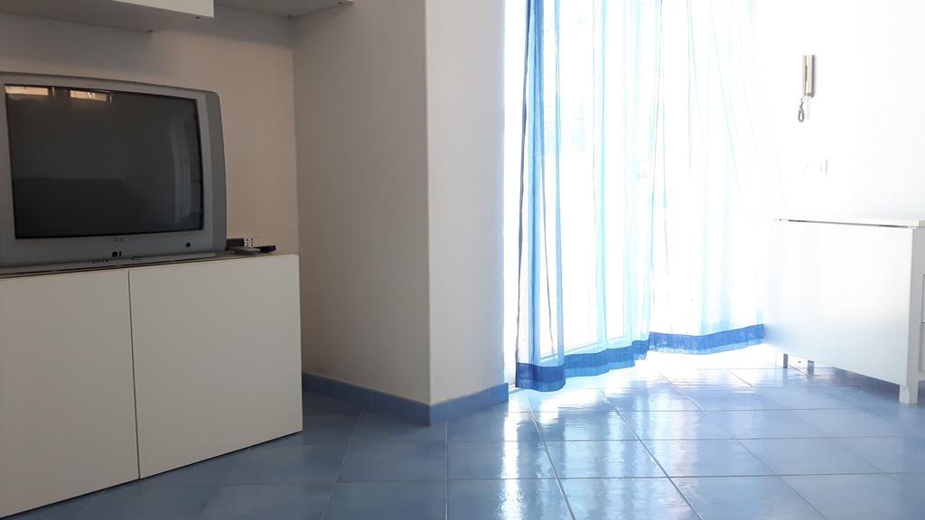Holiday Apartments Lacco Ameno  Bagian luar foto