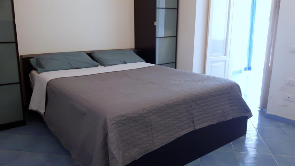 Holiday Apartments Lacco Ameno  Bagian luar foto